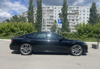 Подержанный автомобиль Audi A7 2020 года (4 фото)