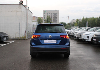 Подержанный автомобиль Volkswagen Tiguan 2020 года (5 фото)