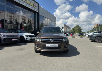 Подержанный автомобиль Volkswagen Tiguan 2016 года (2 фото)