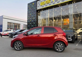Подержанный автомобиль Kia Picanto 2022 года (8 фото)