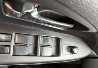 Подержанный автомобиль Suzuki SX4 Hatchback 2010 года (15 фото)