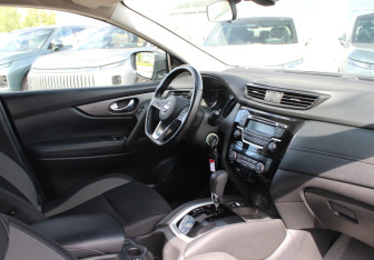 Подержанный автомобиль Nissan Qashqai 2019 года (8 фото)