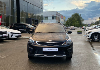 Подержанный автомобиль Kia Rio Hatchback 2020 года (2 фото)