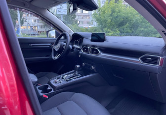 Подержанный автомобиль Mazda CX-5 2017 года (10 фото)