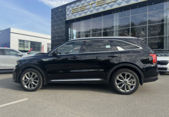 Подержанный автомобиль Kia Sorento 2021 года (8 фото)