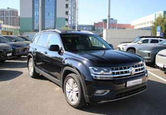 Подержанный автомобиль Volkswagen Teramont 2018 года (3 фото)