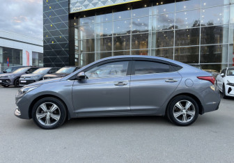 Подержанный автомобиль Hyundai Solaris Sedan 2017 года (8 фото)