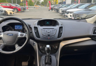 Подержанный автомобиль Ford Kuga 2014 года (11 фото)
