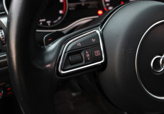 Подержанный автомобиль Audi A6 Sedan 2016 года (16 фото)