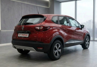 Подержанный автомобиль Renault Kaptur 2019 года (4 фото)