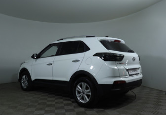 Подержанный автомобиль Hyundai Creta 2017 года (8 фото)