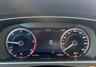 Подержанный автомобиль Volkswagen Tiguan 2018 года (16 фото)