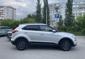 Подержанный автомобиль Hyundai Creta 2016 года (4 фото)