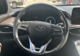 Подержанный автомобиль Hyundai Santa Fe 2020 года (14 фото)