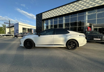 Подержанный автомобиль Toyota Camry Sedan 2021 года (8 фото)