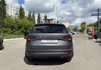 Подержанный автомобиль Skoda Karoq 2021 года (6 фото)