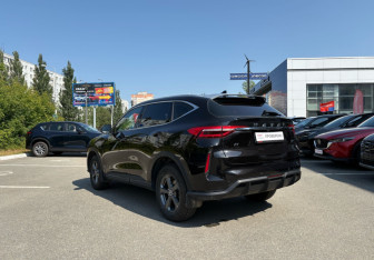 Подержанный автомобиль Haval F7 2024 года (7 фото)