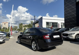 Подержанный автомобиль Skoda Octavia Liftback 2020 года (7 фото)