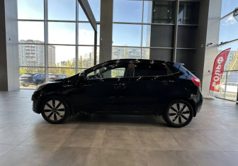 Подержанный автомобиль Kia Rio Hatchback 2012 года (4 фото)