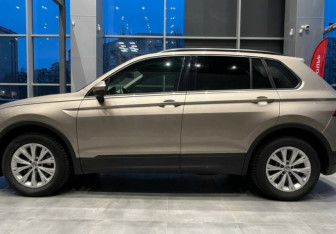 Подержанный автомобиль Volkswagen Tiguan 2019 года (5 фото)