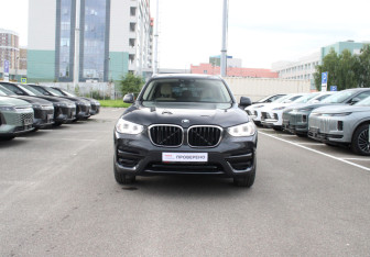 Подержанный автомобиль BMW X3 2020 года (2 фото)