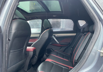 Подержанный автомобиль Geely Coolray 2021 года (12 фото)