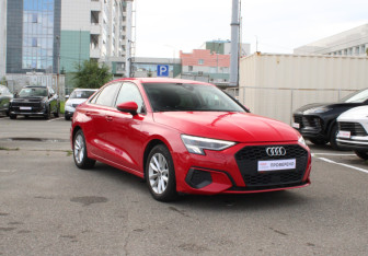 Подержанный автомобиль Audi A3 Sedan 2021 года (3 фото)