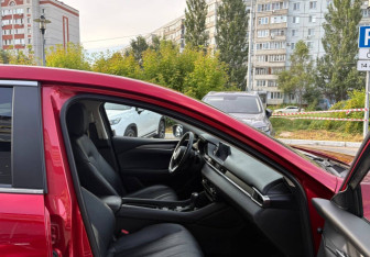 Подержанный автомобиль Mazda 6 Sedan 2019 года (10 фото)