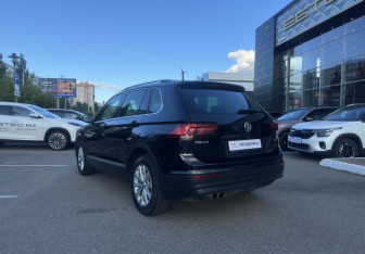 Подержанный автомобиль Volkswagen Tiguan 2017 года (7 фото)
