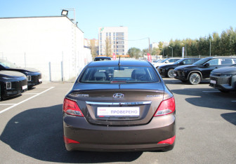 Подержанный автомобиль Hyundai Solaris Sedan 2014 года (5 фото)