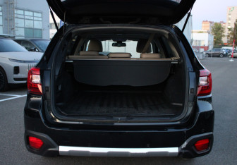 Подержанный автомобиль Subaru Outback Wagon 2016 года (21 фото)