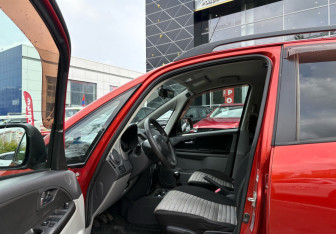 Подержанный автомобиль Suzuki SX4 Hatchback 2010 года (9 фото)