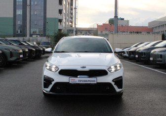 Подержанный автомобиль Kia Cerato Sedan 2019 года (2 фото)