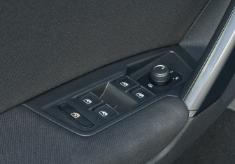 Подержанный автомобиль Volkswagen Tiguan 2017 года (15 фото)