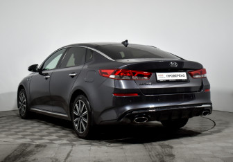 Подержанный автомобиль Kia Optima Sedan 2019 года (7 фото)