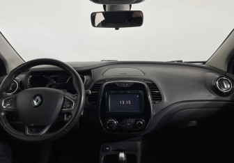 Подержанный автомобиль Renault Kaptur 2018 года (10 фото)