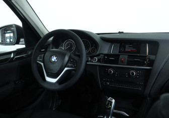 Подержанный автомобиль BMW X3 2014 года (15 фото)
