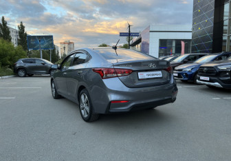 Подержанный автомобиль Hyundai Solaris Sedan 2017 года (7 фото)