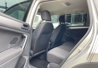 Подержанный автомобиль Volkswagen Tiguan 2020 года (12 фото)