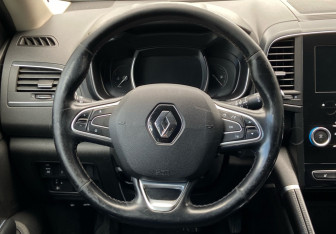 Подержанный автомобиль Renault Koleos 2017 года (14 фото)