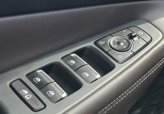 Подержанный автомобиль Hyundai Santa Fe 2020 года (15 фото)