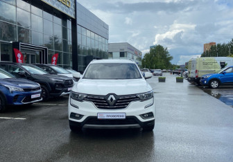 Подержанный автомобиль Renault Koleos 2017 года (2 фото)