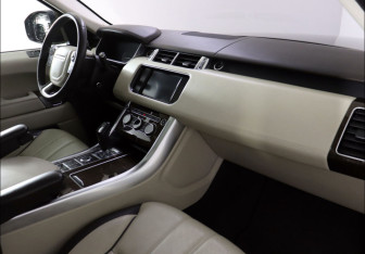 Подержанный автомобиль Land Rover Range Rover Sport 2014 года (7 фото)