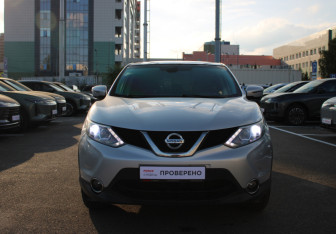 Подержанный автомобиль Nissan Qashqai 2018 года (3 фото)