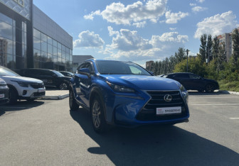 Подержанный автомобиль Lexus NX 2017 года (3 фото)