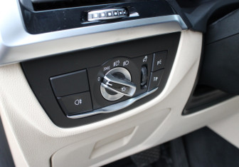 Подержанный автомобиль BMW X3 2020 года (18 фото)