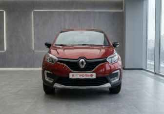 Подержанный автомобиль Renault Kaptur 2019 года (2 фото)