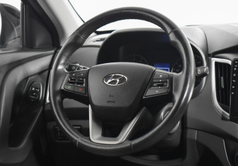 Подержанный автомобиль Hyundai Creta 2016 года (14 фото)