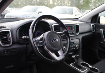 Подержанный автомобиль Kia Sportage 2019 года (6 фото)