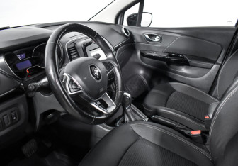 Подержанный автомобиль Renault Kaptur 2021 года (9 фото)